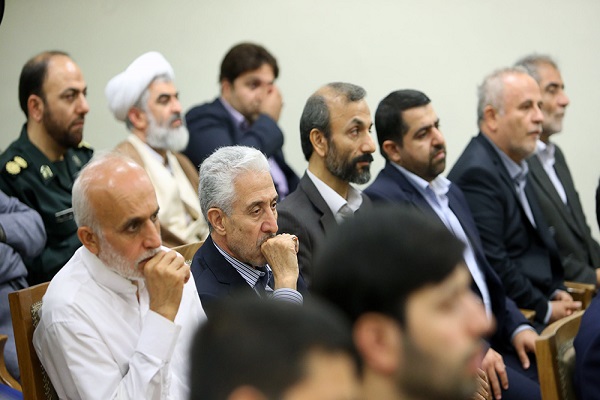 دیدار جمعی از مسئولان و فعالان فرهنگی استان‌ همدان با رهبر معظم انقلاب
