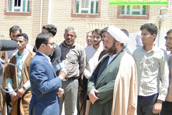 25 جوان عراقی جهت حفظ قرآن وارد شهرستان قرآنی استهبان شدند