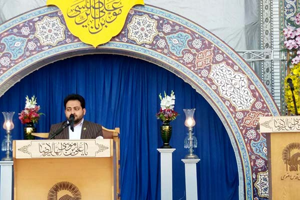 سعید پرویزی در محفل انس با قرآن در صحن جامع رضوی مشهد الرضا(ع) سعید پرویزی در محفل انس با قرآن در صحن جامع رضوی مشهد الرضا(ع)