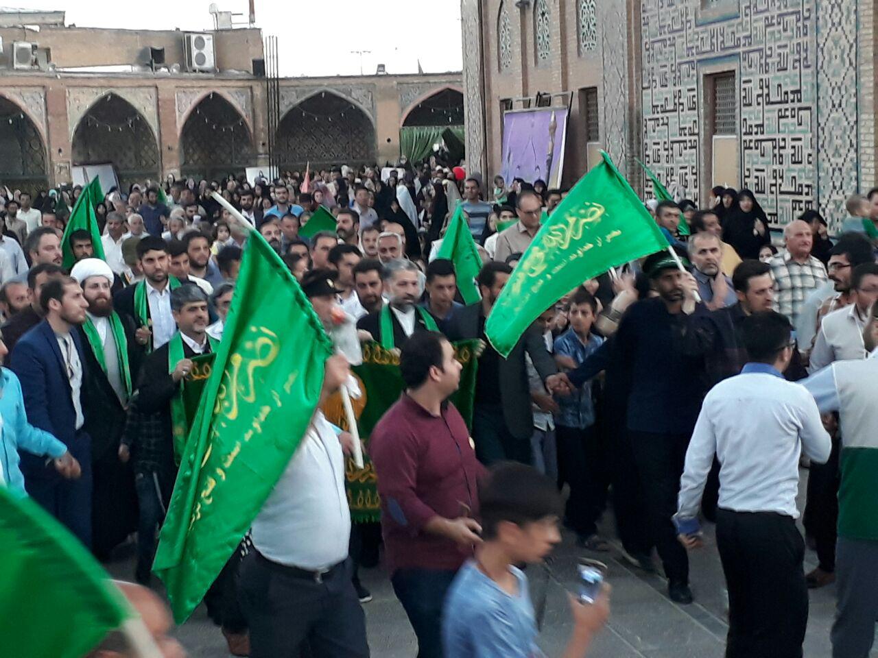 ورود خادمین امام رضا(ع) به قزوین + عکس ورود خادمین امام رضا(ع) به قزوین + عکس