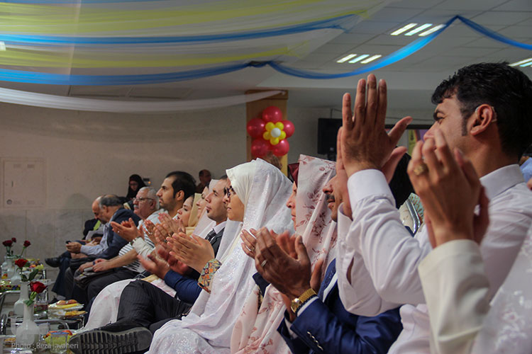 پیوند صد زوج ناشنوا در مقبره علامه مجلسی