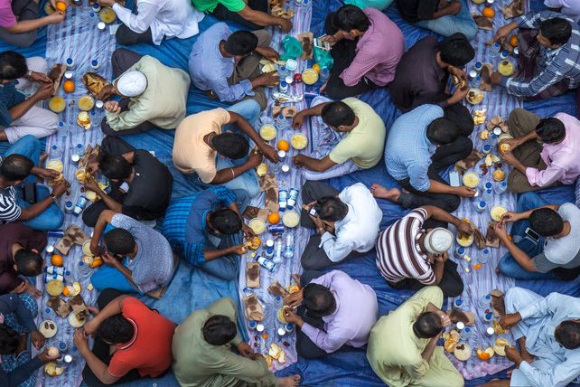 دادخواست کارگران مسلمان علیه تبعیض مذهبی شرکت آمریکایی