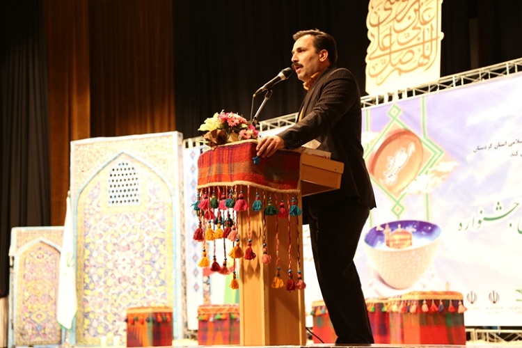 برگزاری مراسم اختتامیه سومین جشنواره «مولودخوانی‌رضوی» در کردستان + عکس