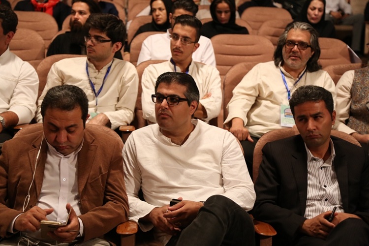 برگزاری مراسم اختتامیه سومین جشنواره «مولودخوانی‌رضوی» در کردستان + عکس