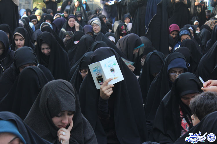مراسم دعای عرفه با حضور شهدای گمنام