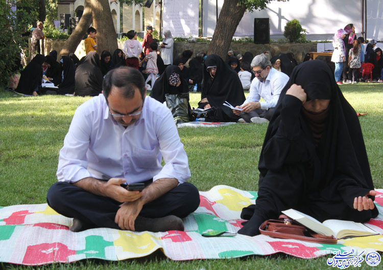 مراسم دعای عرفه با حضور شهدای گمنام