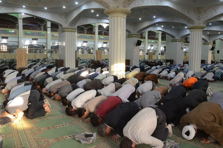 اقامه نماز عید قربان در تبریز+تصاویر اقامه نماز عید قربان در تبریز+تصاویر
