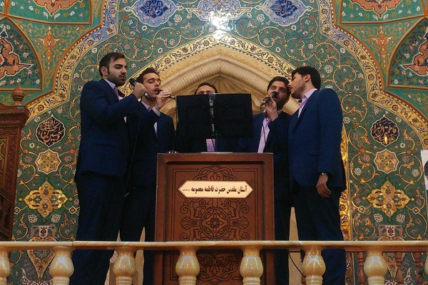 محفل انس با قرآن در حرم حضرت معصومه(س) + عکس محفل انس با قرآن در حرم حضرت معصومه(س) + عکس