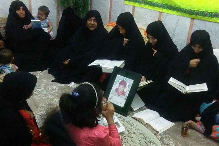 تصاویری از برگزاری محافل خانگی انس با قرآن در ایرانشهر