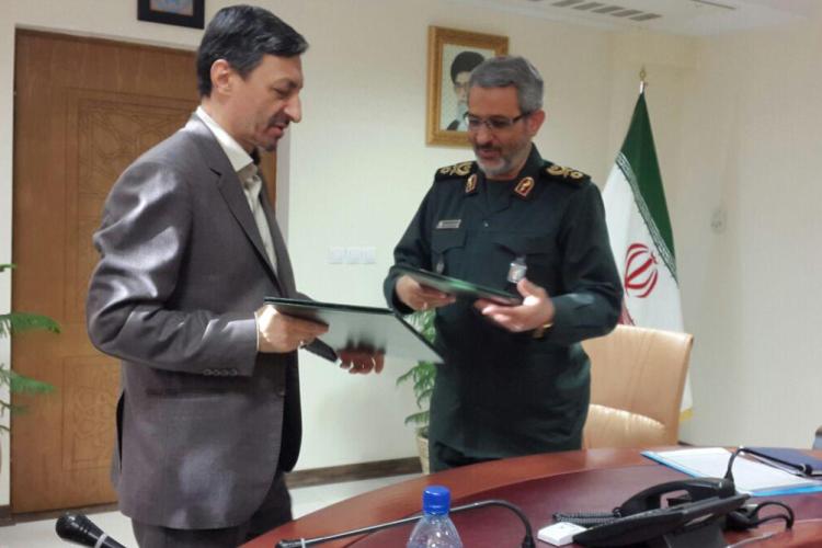 کمیته امداد و بسیج تفاهمنامه همکاری امضا کردند کمیته امداد و بسیج تفاهمنامه همکاری امضا کردند
