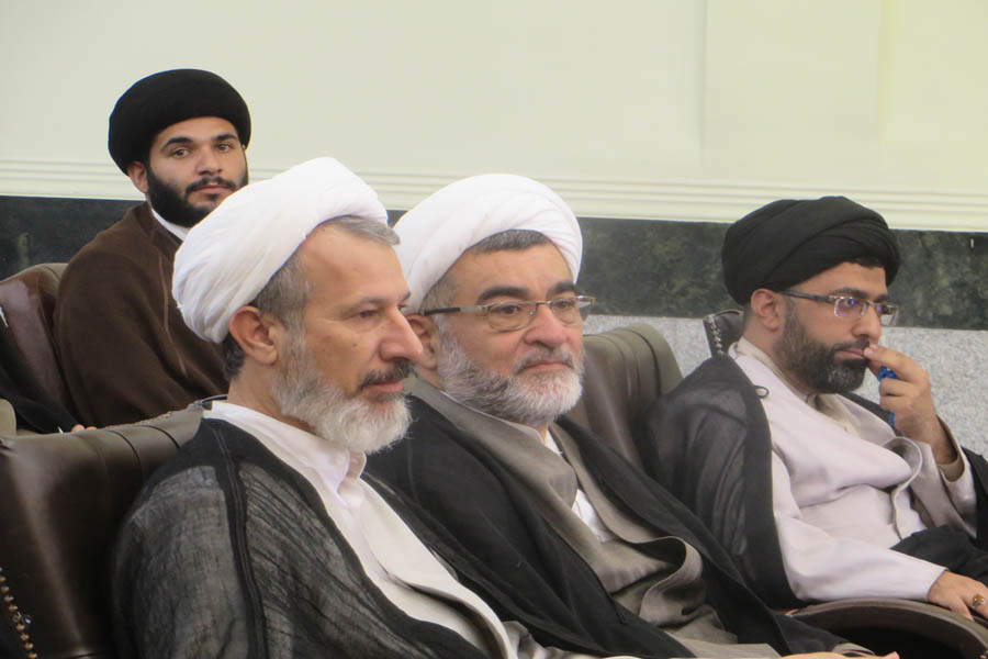 برگزاری کارگاه آموزشی و توجیهی روحانیون مستقر در لرستان + عکس