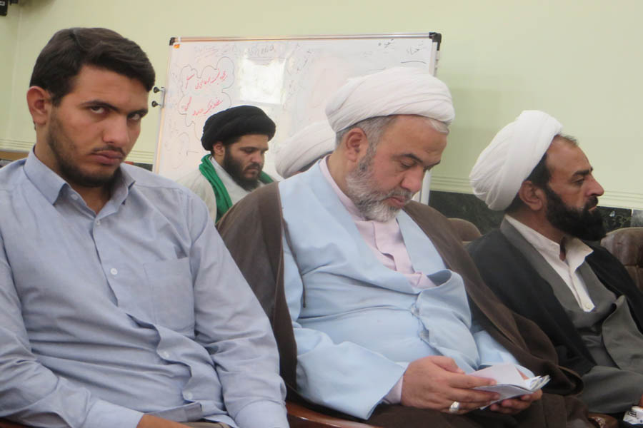 برگزاری کارگاه آموزشی و توجیهی روحانیون مستقر در لرستان + عکس