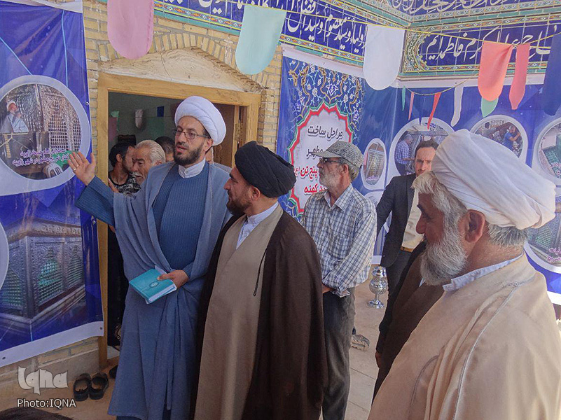 ضریح امامزادگان پنج تن(ع) زرندیه رونمایی شد