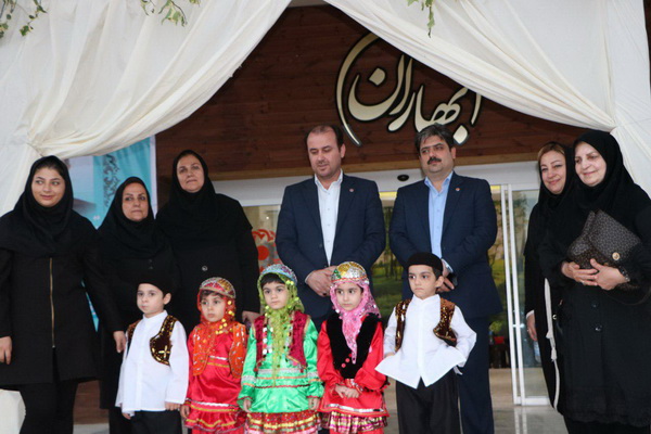 گزارش تصویری برگزاری جشن ازدواج و تامین جهیزیه 60 زوج بهزیستی در مازندران