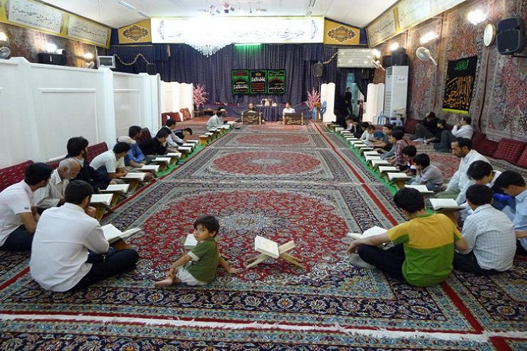 جلسه قرآن منتظران ولی‌عصر(عج) با رویکرد ترویج فرهنگ تلاوت قرآن در جوانان