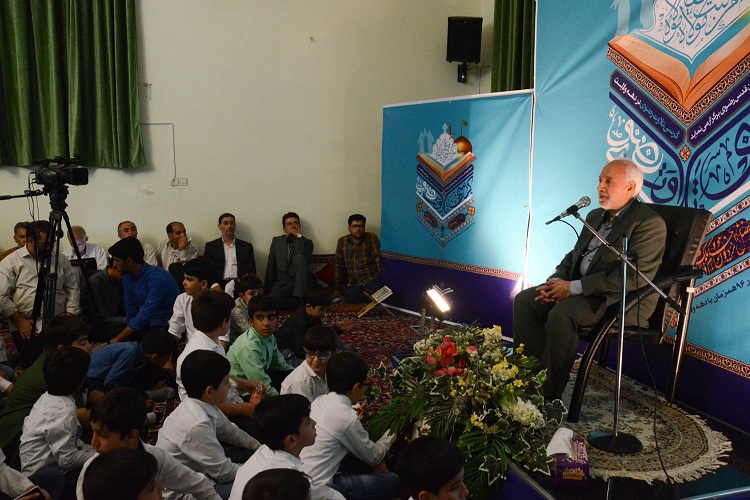 گزارش ایکنا از برگزاری کرسی ملی «تلاوت رضوی» در تبریز گزارش ایکنا از برگزاری کرسی ملی «تلاوت رضوی» در تبریز