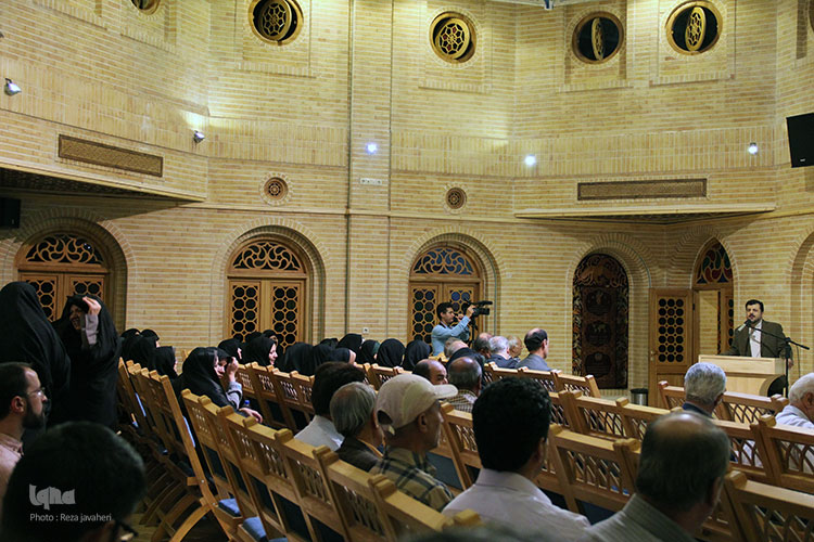 تجلیل از معلمان و مربیان قرآن دارالقرآن کریم اصفهان