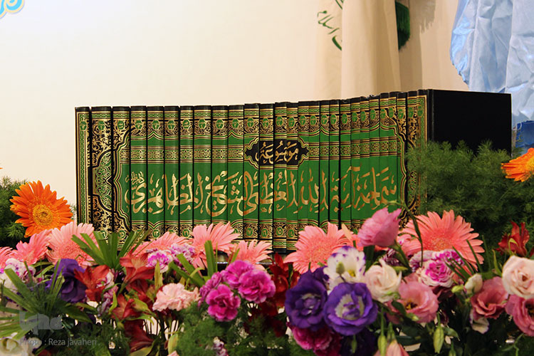 رونمایی از کتاب مرزبان اخلاق در دفتر تبلیغات اسلامی اصفهان