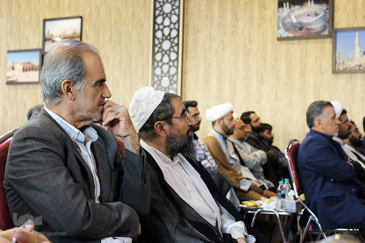 رونمایی از کتاب مرزبان اخلاق در دفتر تبلیغات اسلامی اصفهان