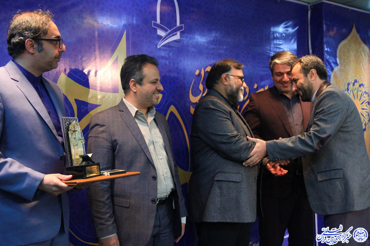 گزارش تصویری: تجلیل از برگزیدگان ضیافت قرآنی معراج در یزد