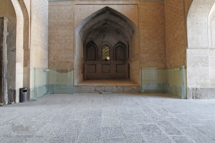 متن میناکاری و قلمزنی و عالی قاپو و عکس های عالی قاپو
