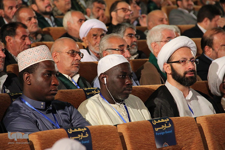 افتتاحیه همایش پیرغلامان حسینی در اصفهان برگزار شد.