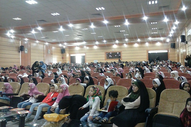210 خردسال زنجانی ختم روخوانی قرآن را جشن گرفتند