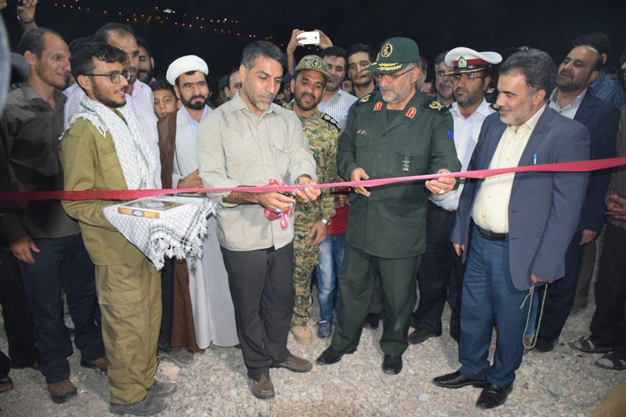 گزارش تصویری نمایش فرهنگی ـ رزمی عاشوراییان در خرم‌آباد