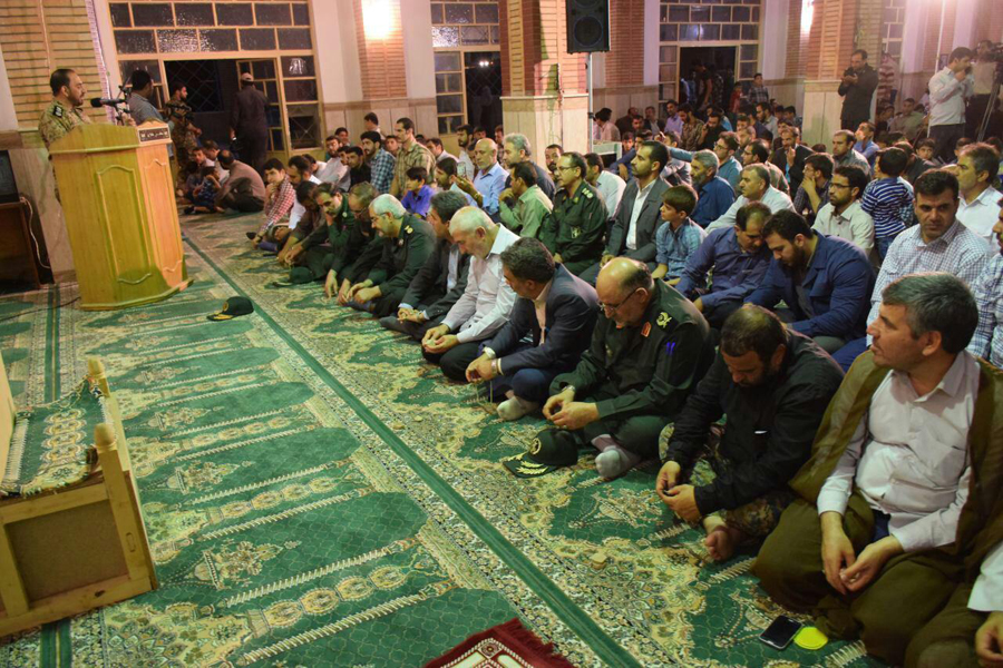 گزارش تصویری نمایش فرهنگی ـ رزمی عاشوراییان در خرم‌آباد