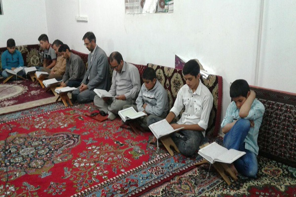 تلاوت قرآن‌آموزان مؤسسه آل یاسین سجاس در محفل قرآنی