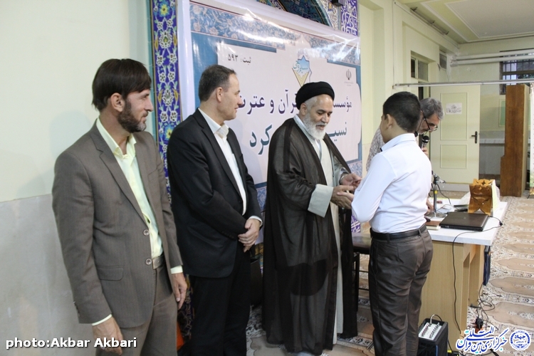 گزارش تصویری آخرین محفل «بهره‌هایی از کلام وحی» در شهرکرد