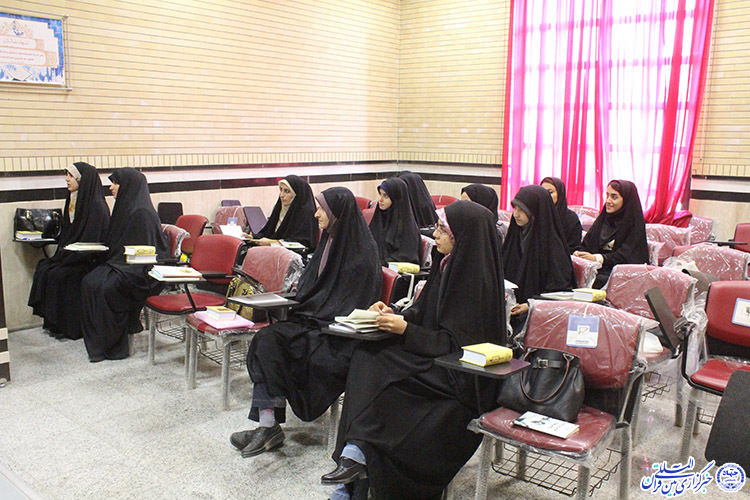 کلاس های دوره طرح دانشجو معلم قرآن کریم در همدان