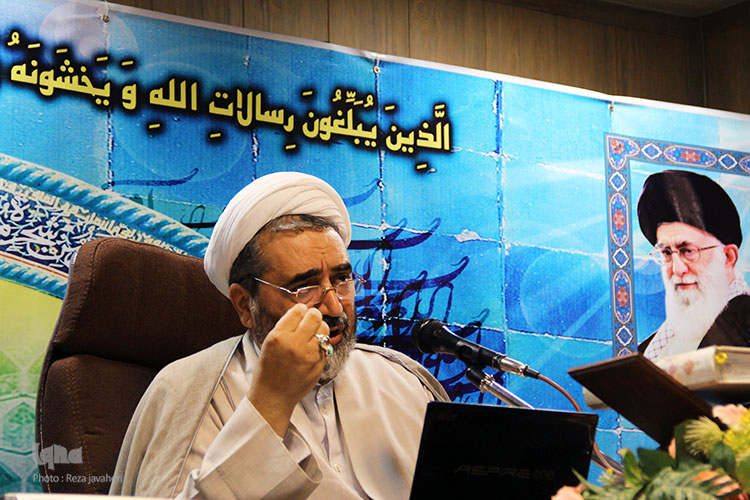 گردهمایی مفسّران قرآن کریم با موضوع قرآن و امام حسین علیه السلام