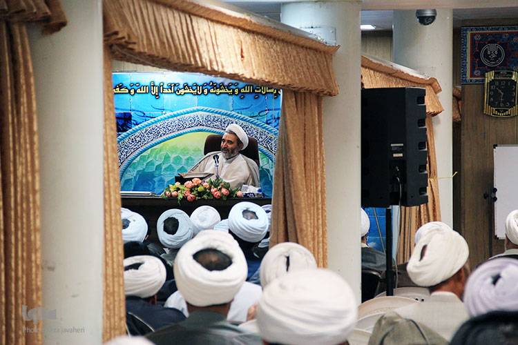 گردهمایی مفسّران قرآن کریم با موضوع قرآن و امام حسین علیه السلام