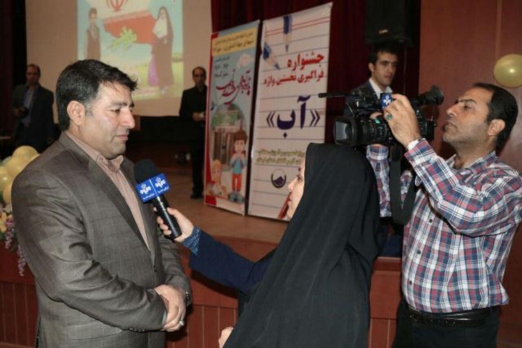 برگزاری جشن شکوفه‌ها با شرکت 32 هزار دانش‌آموز کلاس اولی لرستان