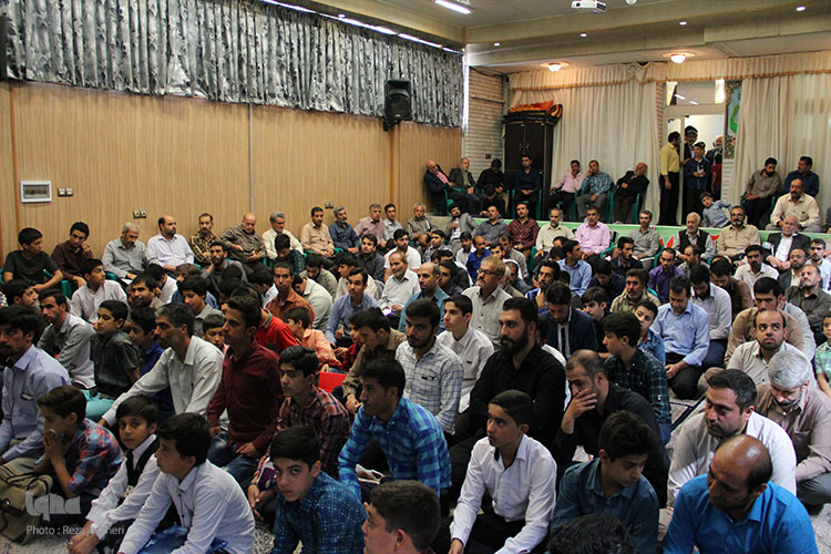 ویژه برنامه ی مداحان و شهیدمدافع حرم محسن حججی