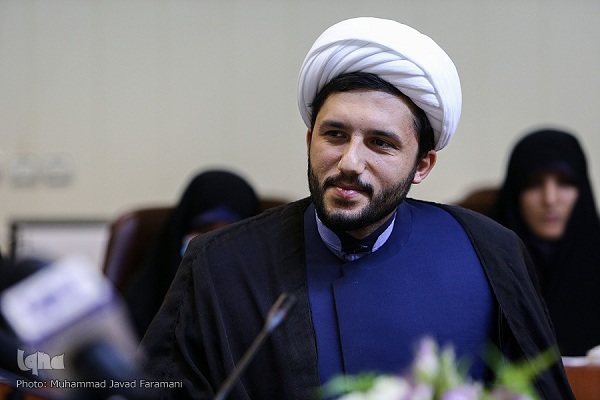 طرح تربیت حافظان را با قوت پیگیری می‌کنیم