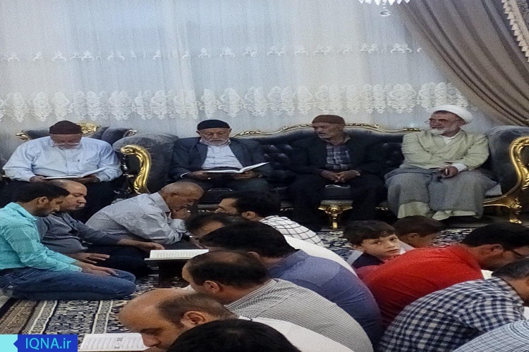 جلسه‌ 25 ساله کَنگی‌های مقیم مشهد با قرآن‌آموزانی سه تا 80 ساله