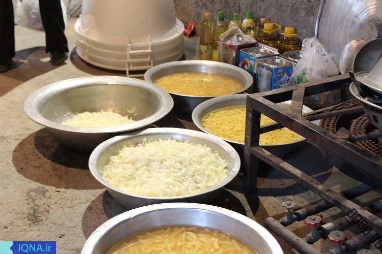 پخت غذای نذری در روستای بیدخت ـ بیرجند