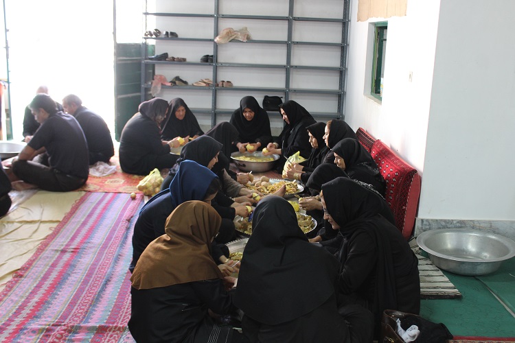 پخت غذای نذری در روستای بیدخت ـ بیرجند