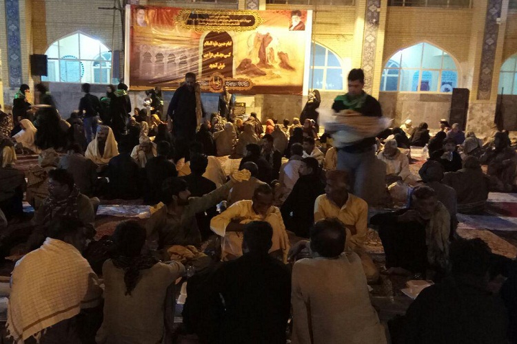اطعام و اسکان 300 زائر پاکستانی در زاهدان