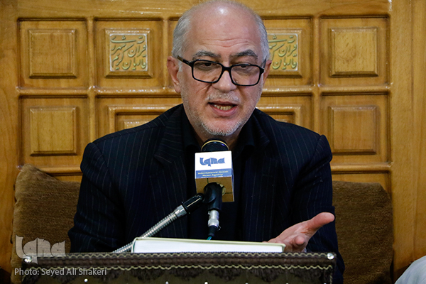 کمپین پخش تلاوت مجلسی از صدا و سیما تشکیل شود