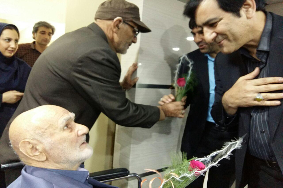 مراسم تکریم از سالمندان در سازمان بهزیستی لرستان