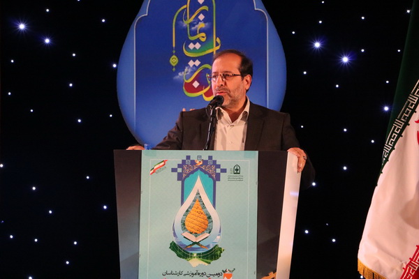 شیوه آموزشی درس‌هایی از قرآن حجت‌الاسلام قرائتی در مدارس ترویج شود