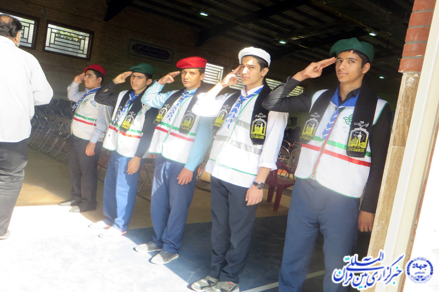 برگزاری جشن «مهر عاطفه‌ها» در مدارس لرستان