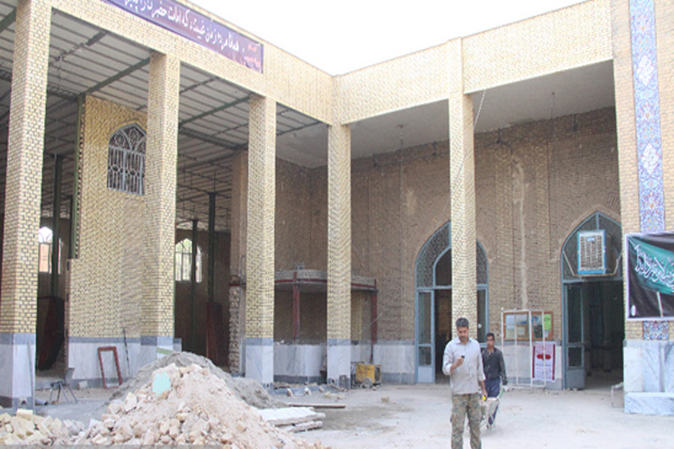 بازدید امام جمعه کوهدشت از روند ساخت شبستان مسجد صاحب‌الزمان(عج)