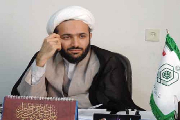 داشتن جهان‎بینی مادی انسان را بنده دنیا می‌کند