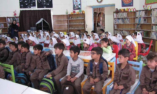 عکس/بازدید قرآن‌آموزان بنیاد امیرالمومنین(ع) از کانون ابرکوه