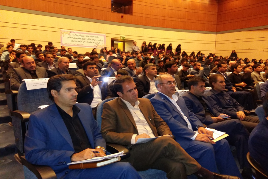 گزارش تصویری اختتامیه مسابقات قرآن دانش‌آموزی خرم‌آباد