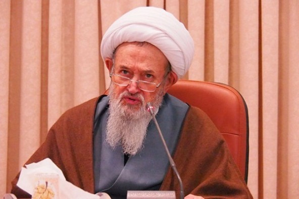 مداحان، امام حسین(ع) را فدای اشک‌ نکنند